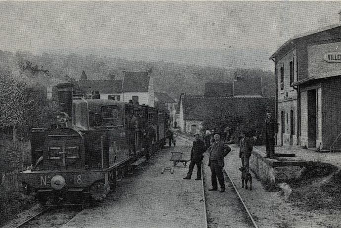 A Villeneuve- l'Archevêque. A Villeneuve- l'Archevêque.