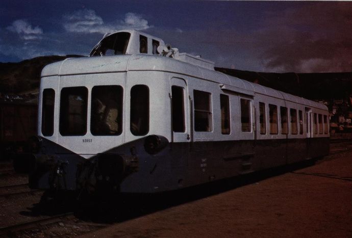 L'X 93953 au départ à Fécamp. Septembre 1981. (Photo P. Henoch - Rail - Magazine).