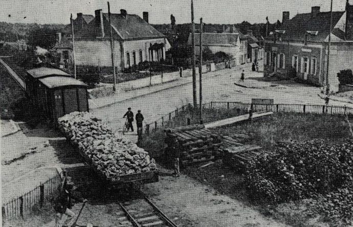Scène de manoevre à Souvigné (Indre-et-Loire nord) (Collection J. RENAUD) Scène de manoevre à Souvigné (Indre-et-Loire nord) (Collection J. RENAUD)