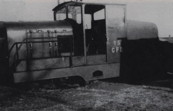 Tracteur n° 15, lors d'un déraillement sur la ligne de Digoin à Etang (Collection P. M. BREGERIE)