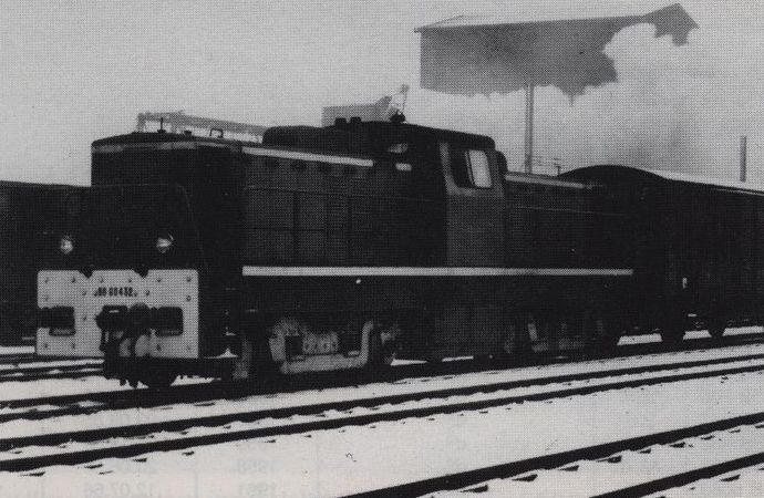 Tracteur type BB 432 à voie normale des C.F.D. en gare de Saint-Etienne (Collection J.C. RIFFAUD)